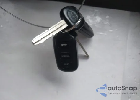 2000 Toyota Avalon Xls from USA, damaged, VIN 4T1BF28B7YU064657